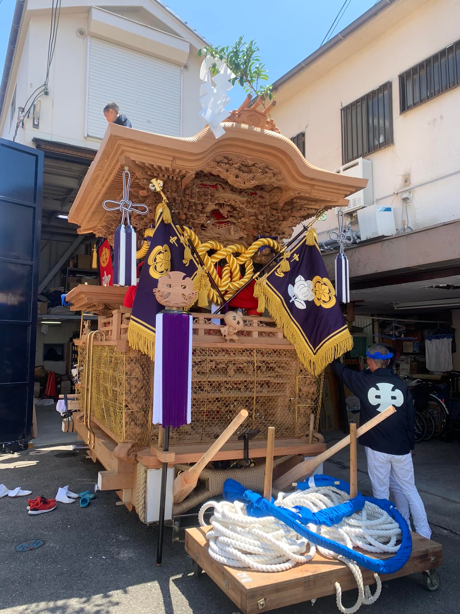 岸和田旧市 中町の[町名旗][御祭禮旗][交差旗][金綱][マトイ][横幕]を