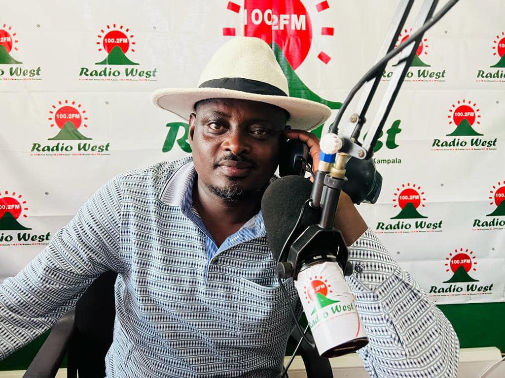 #OwakutangAheeru Abashatu baahikaho... - Radio West 100.2 FM | Facebook