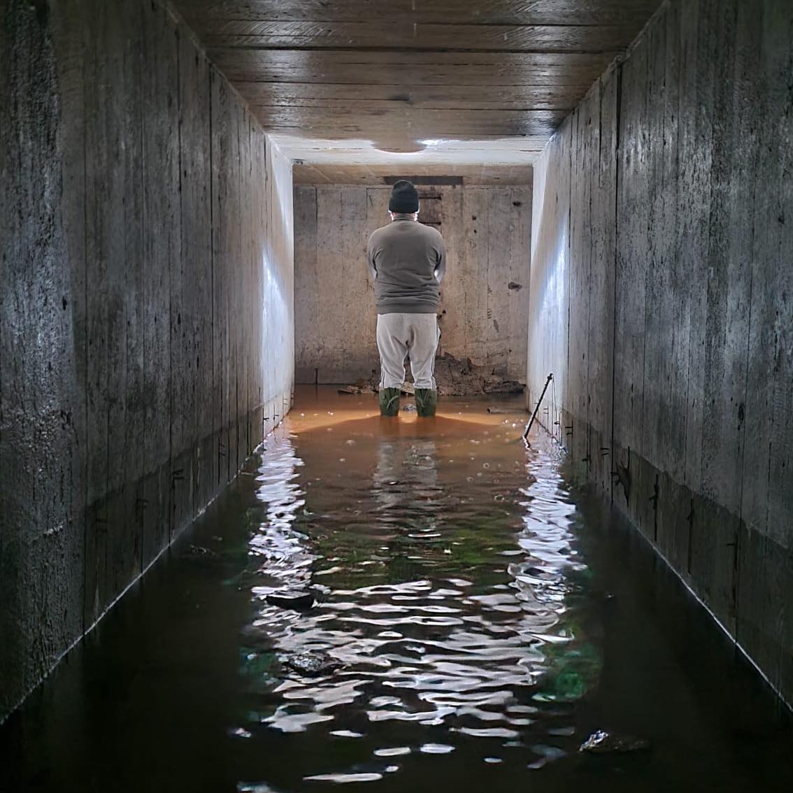 Massive underground Ww2 Royal Naval fuel tank hidden under a earth ...
