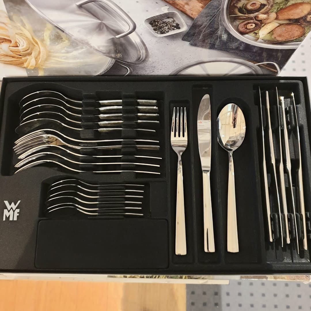 Wir feiern den Black Friday mit unserem Power Black Sale! Dabei sind WMF Topfsets und Besteck, Creatable Geschirr, Elektrogeräte von Severin und noch vieles mehr. Die Superschnäppchen könnt ihr noch bis 29.11.2021