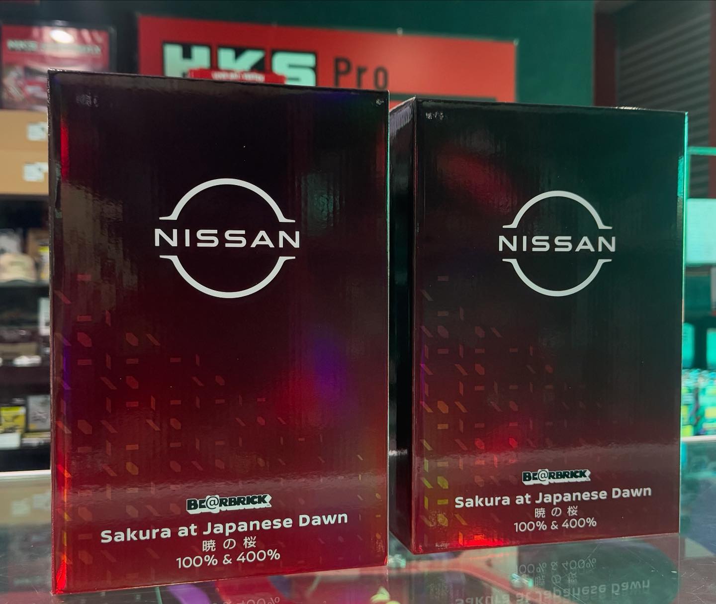 Restock : NISSAN SAKURA AT JAPANESE DAWN 100% & 400 % BE@RBRICK