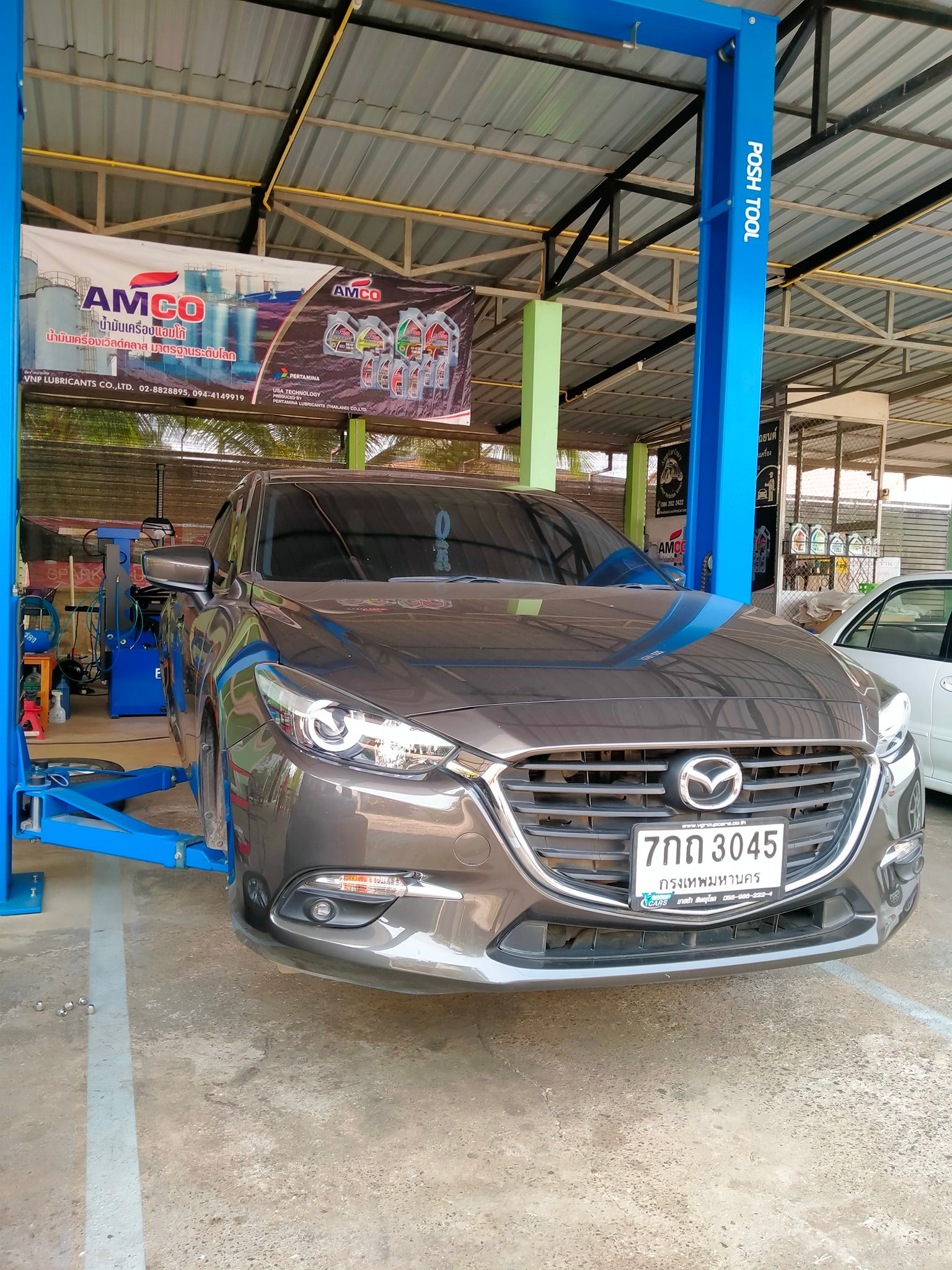 Amp Auto Parts - Mazda 3 สลับยาง ถ่วงล้อ เรียบร้อยแล้วครับ...