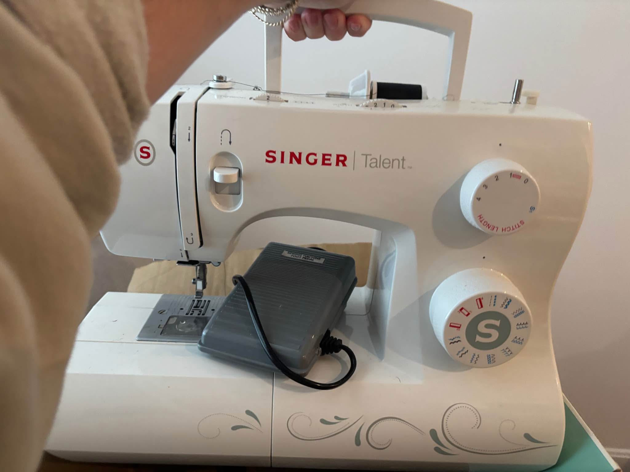Singer Talent 3321 beginner sewing machine - Sewing Machines & Sergers