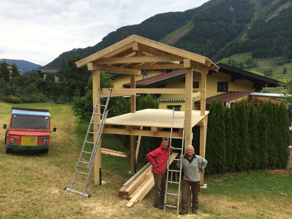 Goaßstall Hinterglemm - Baumhaus !! Fast a bisi zu klein für de Meute ...