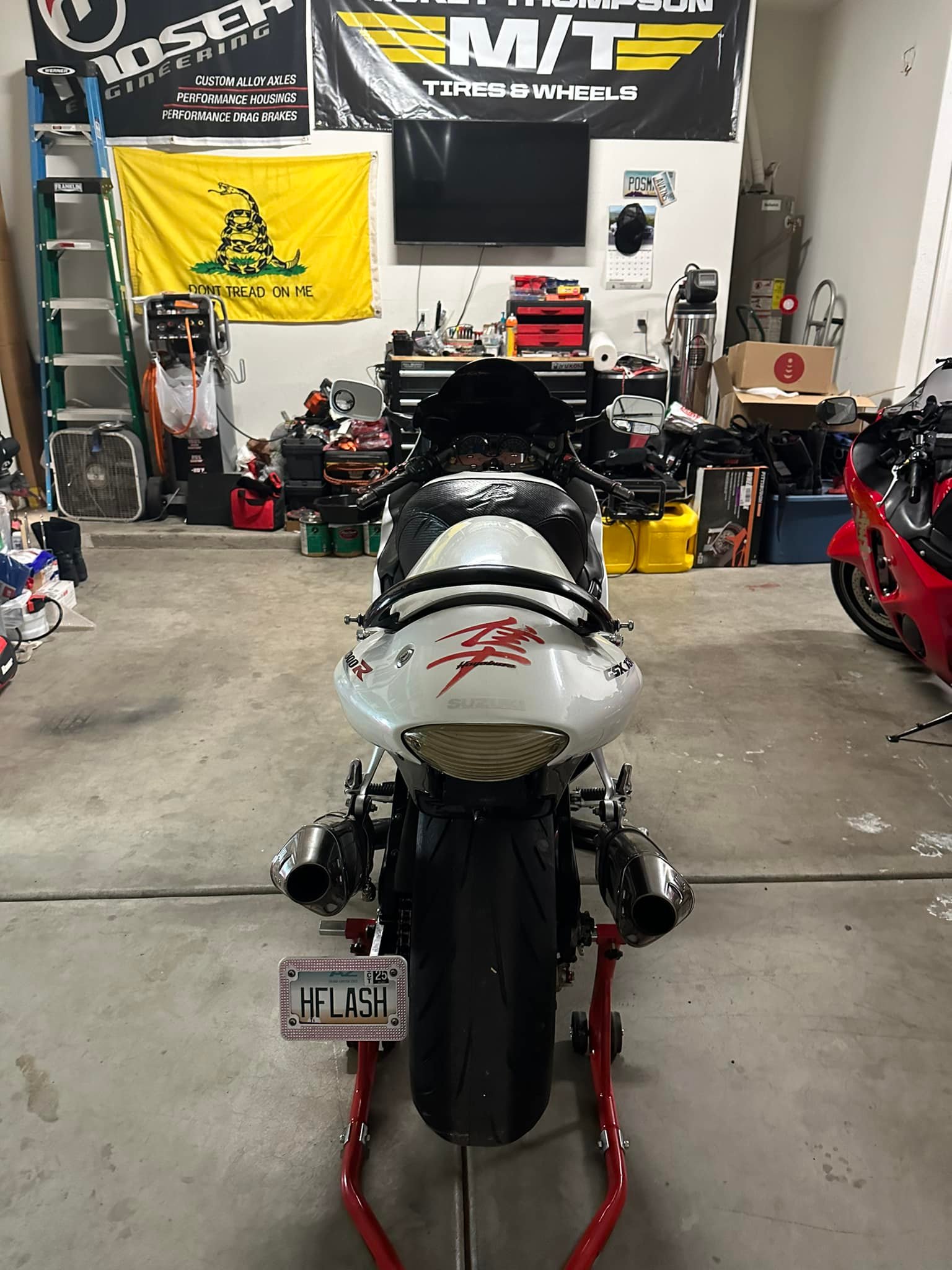 Customizing a 2006 Suzuki Hayabusa for my wife
