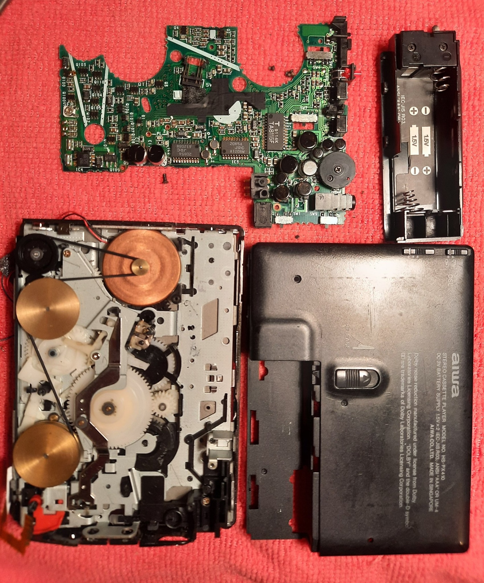 AIWA HS-PX10 cassette player's intimate sound