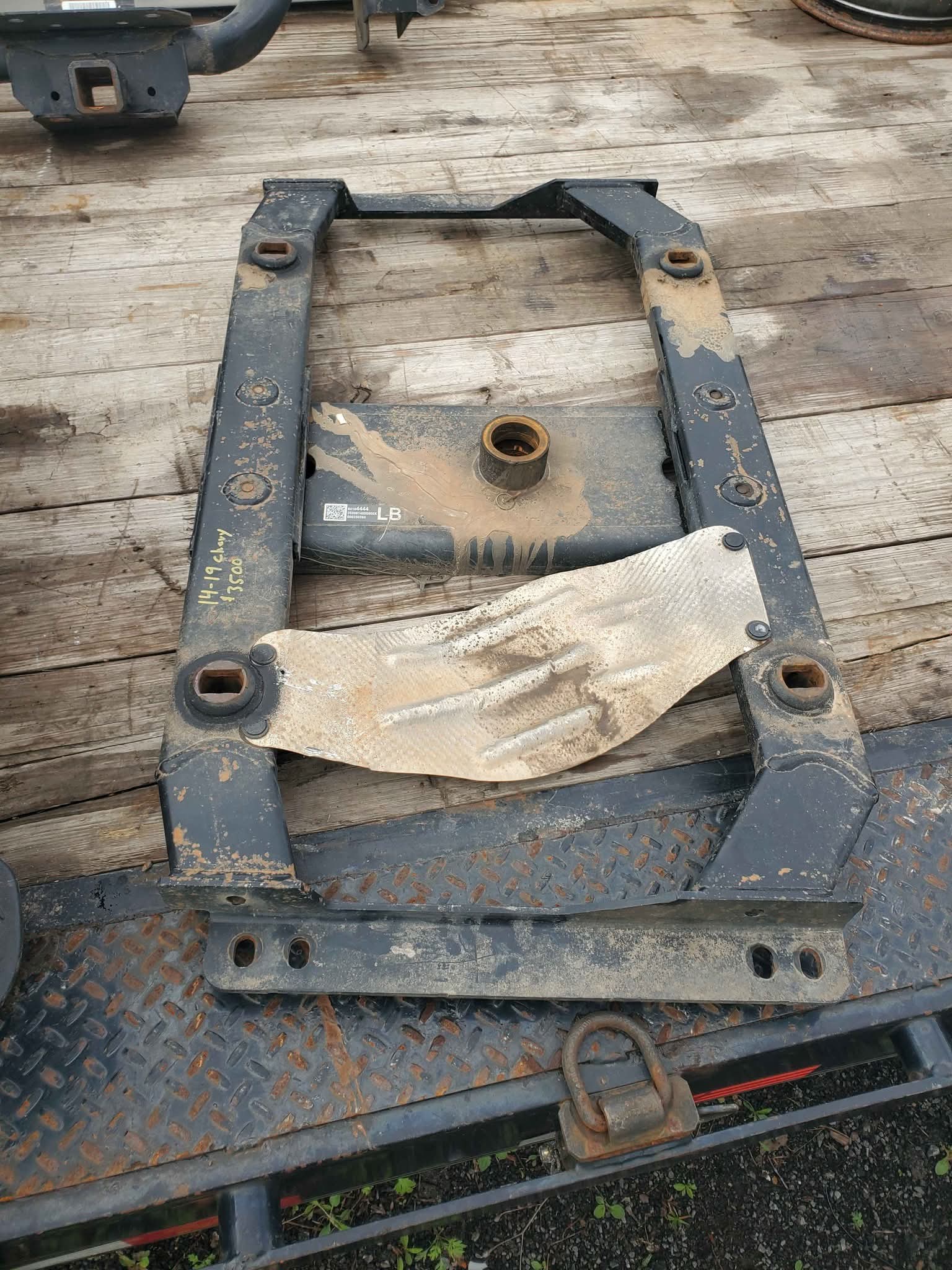 2014-2019 Chevy or GMC 3500 Factory Puck System - Car Exterior Parts ...
