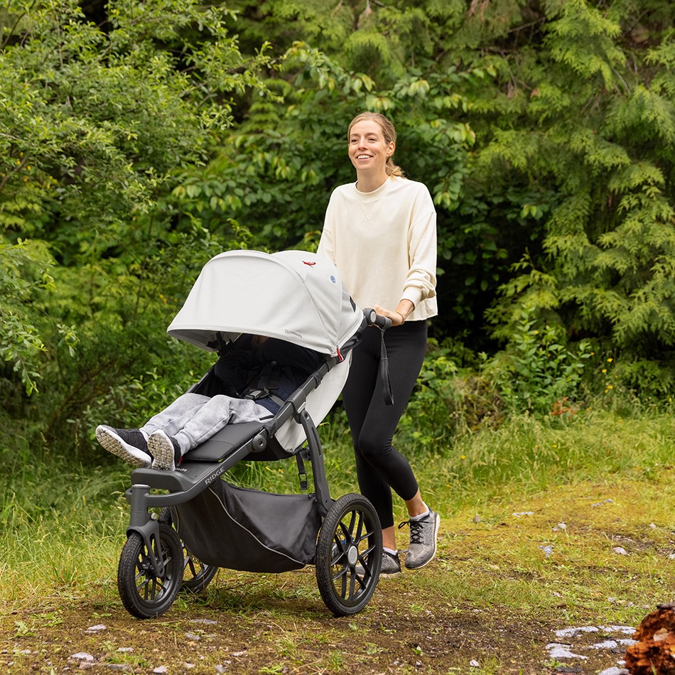 joolz travel system Aer2 Lightweight Stroller for Baby & Toddler – One-Hand Fold, Compact Carry-On Airplane Approved, Reclining Seat, UPF 50+ Canopy, Travel Pouch, Baby Net – Forest Green : Baby Reel Seat Size:24 FRP vs Coleman CT200U: Category:Rucksack Why parents love it