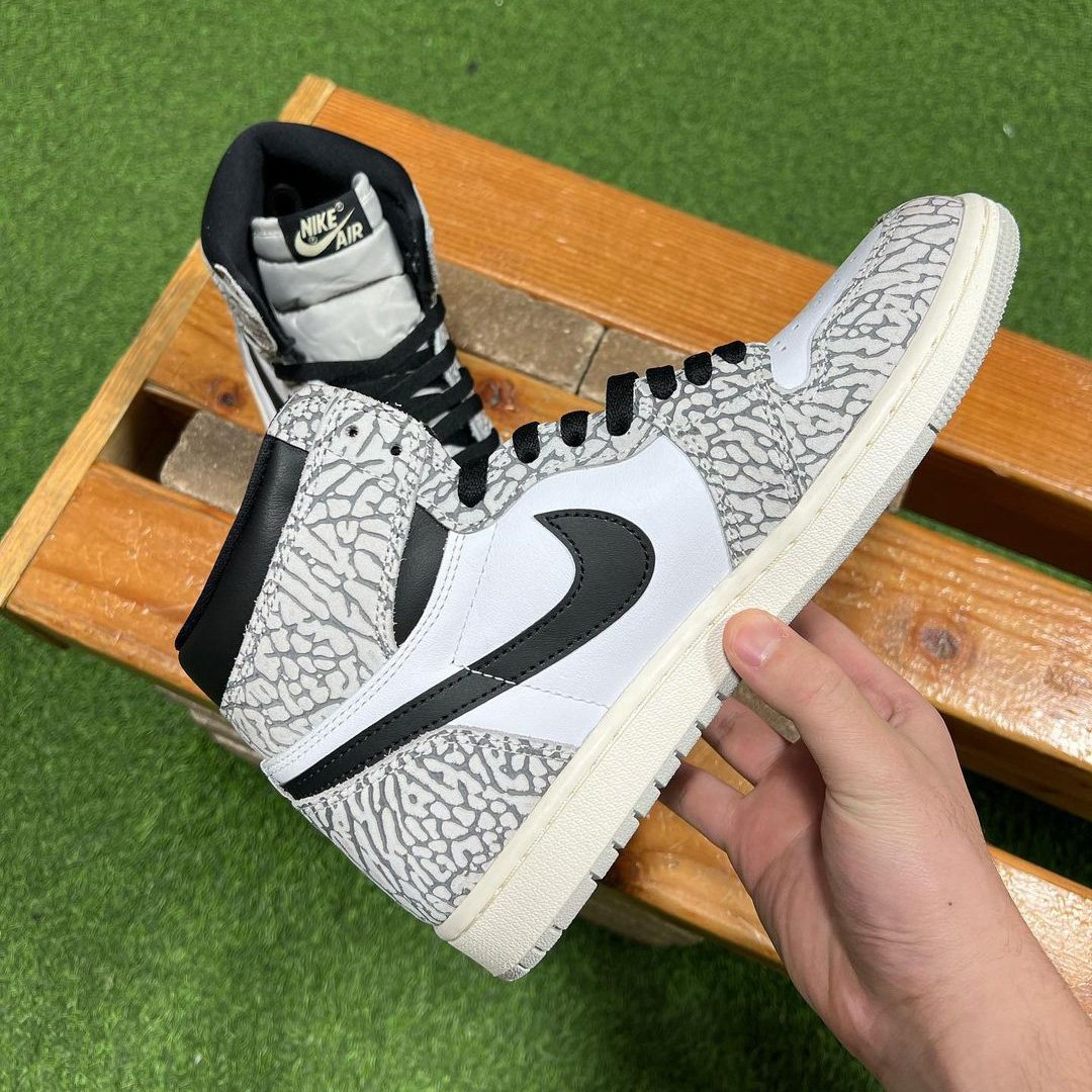 First Look 👀 “White Cement” Air Jordan 1 High OG 💨 Info 📲bit.ly