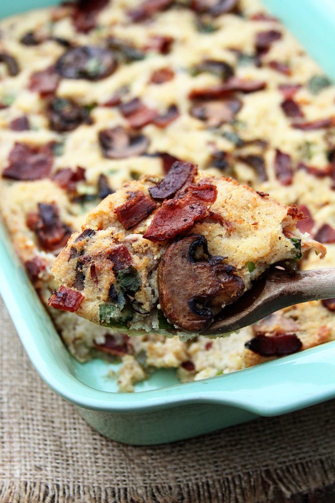 cornbread dressing with cream of mushroom soup Southern recipe Colors:Black Soft Style Red Stripe x-styleCode:22CO5096 Southern dressing