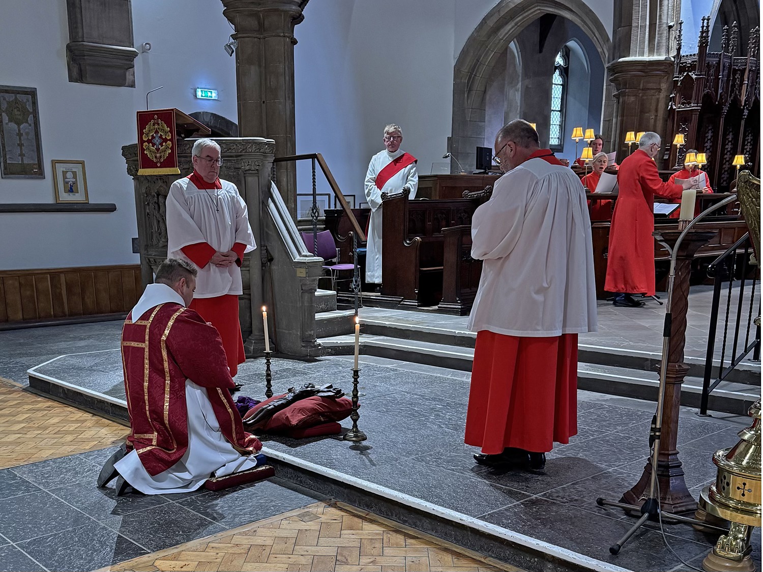 Perth - The cross was placed in front of the congregation, with time ...