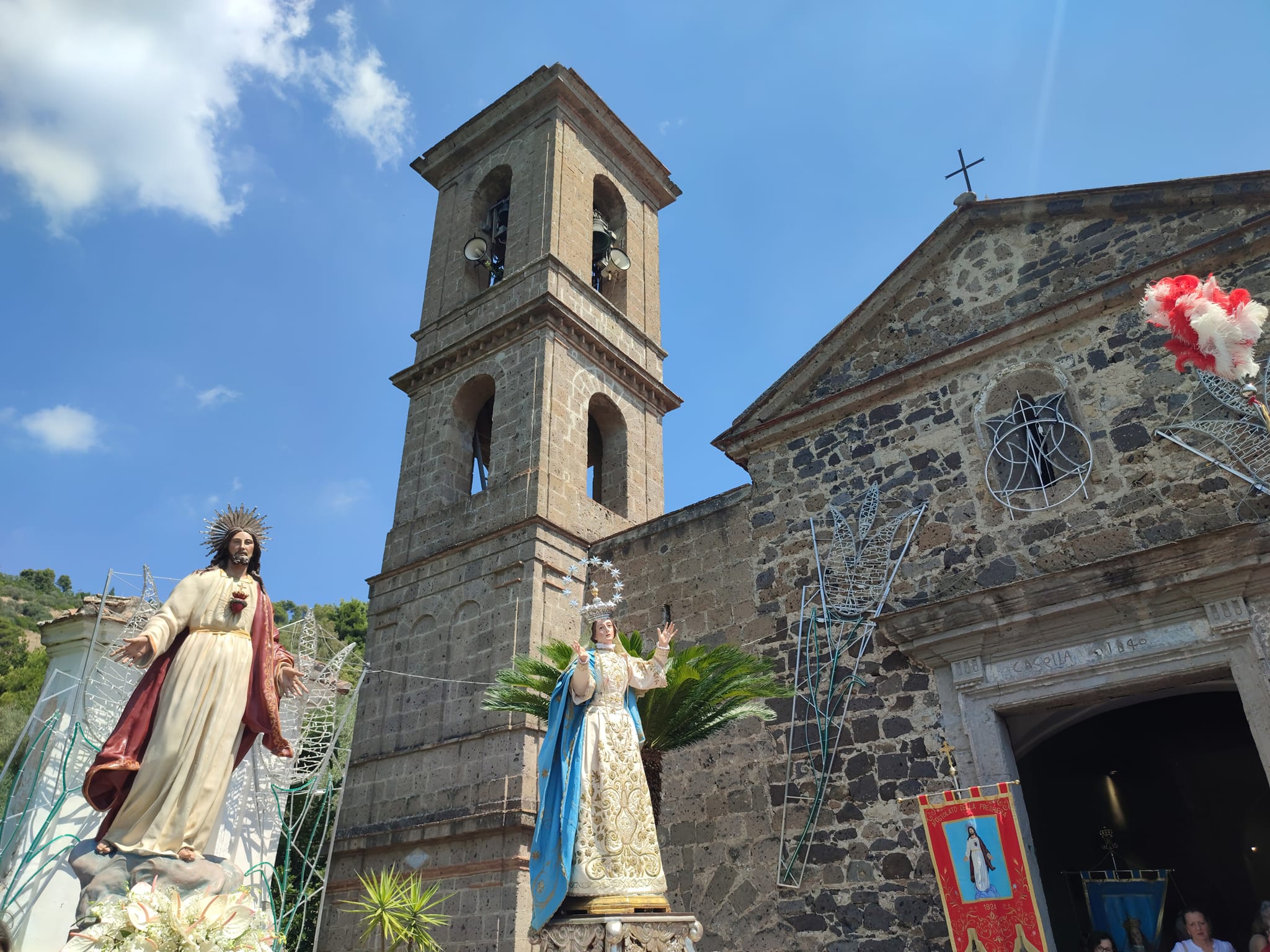 Parro... - Parrocchia San Nicola di Bari in Santa Barbara (CE)
