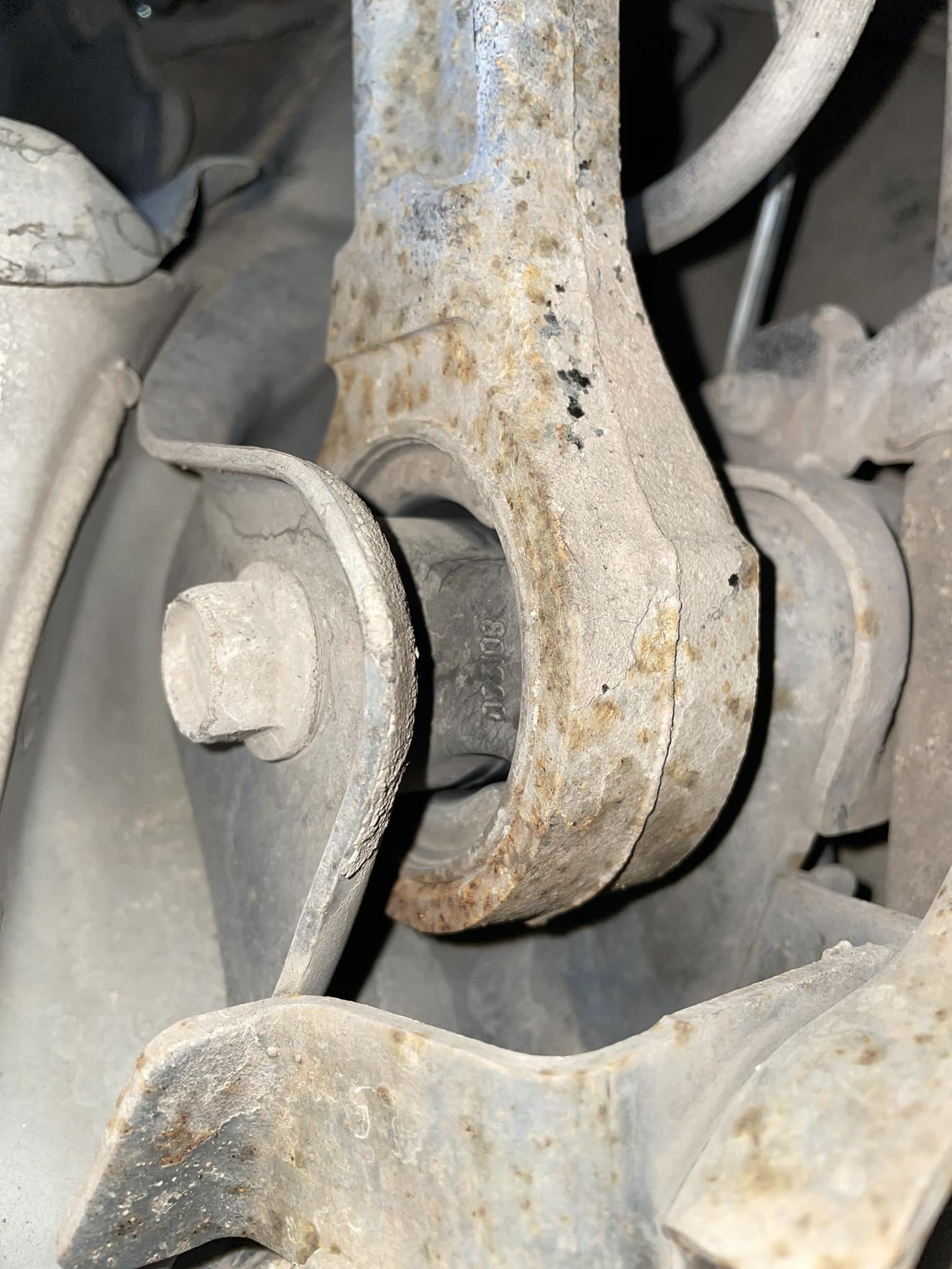 2005-09 SUBARU LEGACY OUTBACK LEFT DRIVER SIDE LOWER CONTROL ARM OEM 20202AG03D