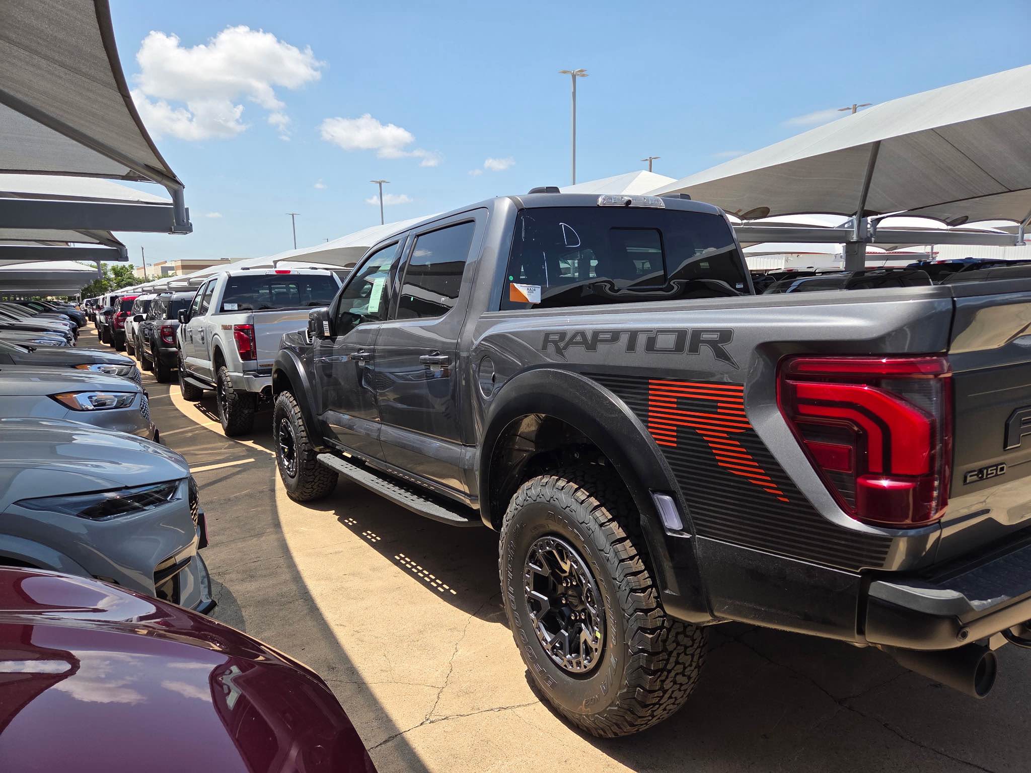 2025 Ford F-150 · Raptor R