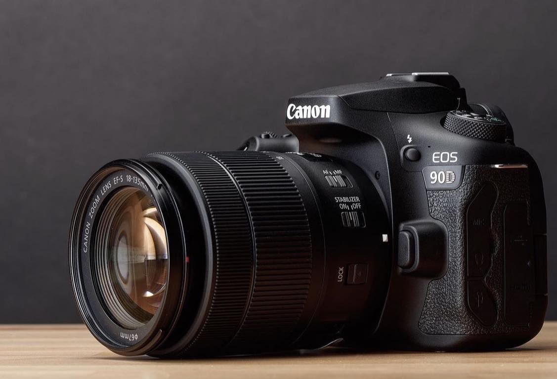 CANON EOS 90D, CANON EF-S 17-55/2,8 IS USM**