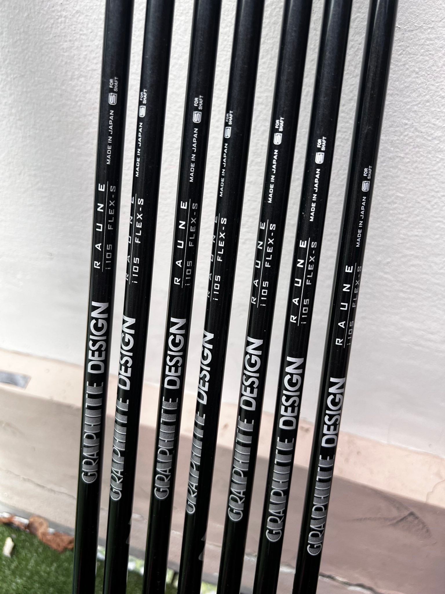1.Graphite Design RAUNE i105 Flex X (5-Pw) สั้นสุด 34.15“ ยาวสุด 