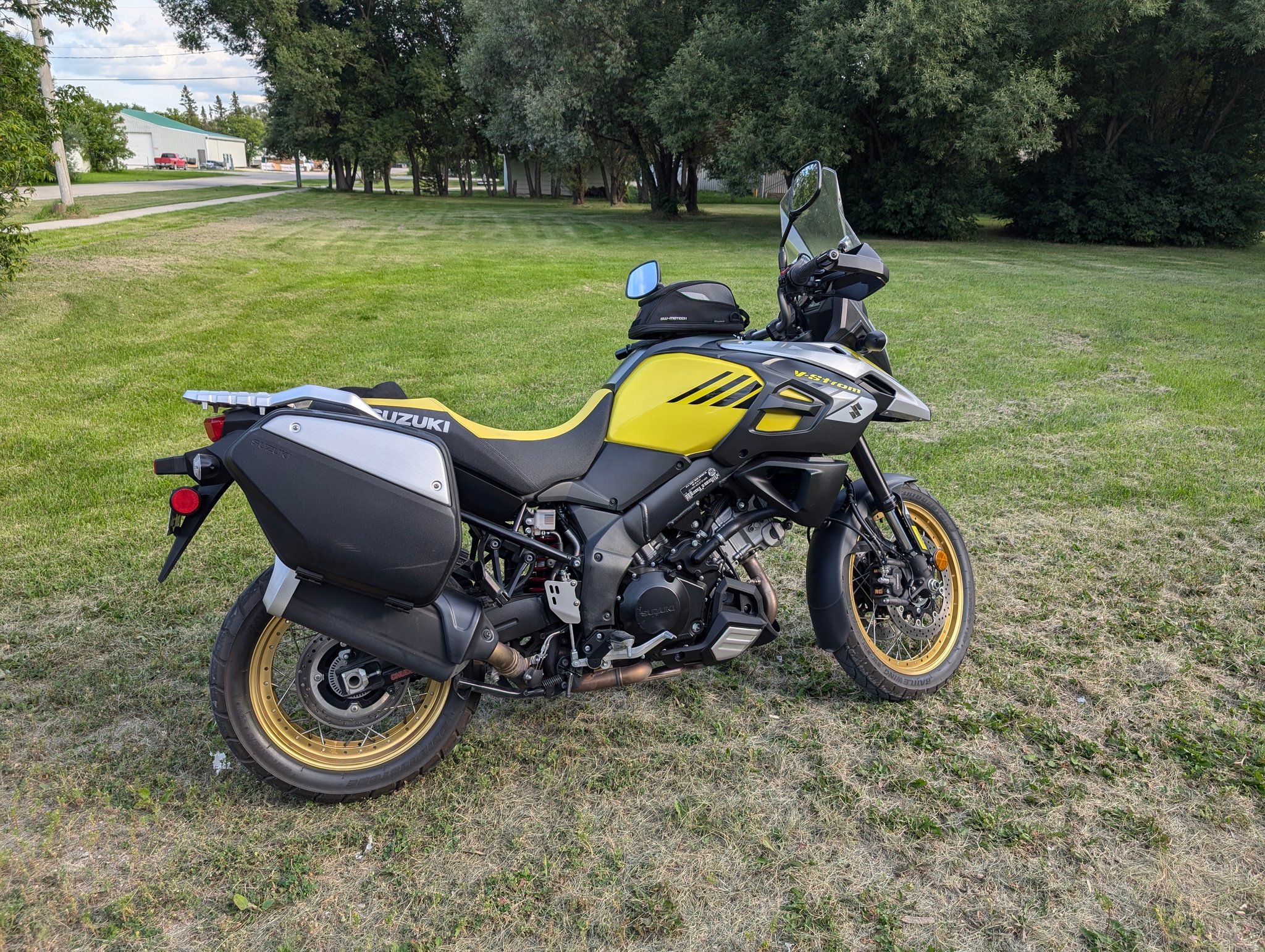 I have Dunlop Trailmax Mix Tours on my DE. How many miles can I