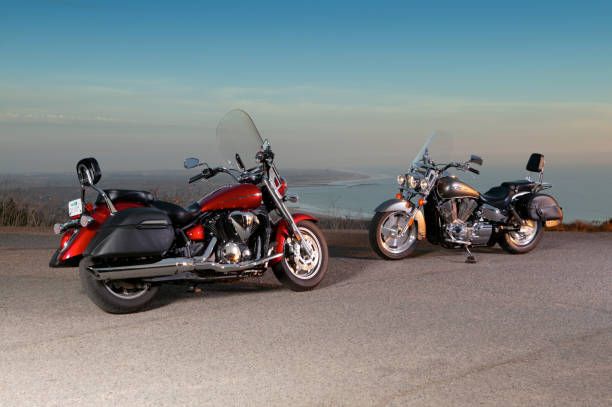 Honda VTX 1300/1800 owners | Help! Is that gap between specer and folk ...