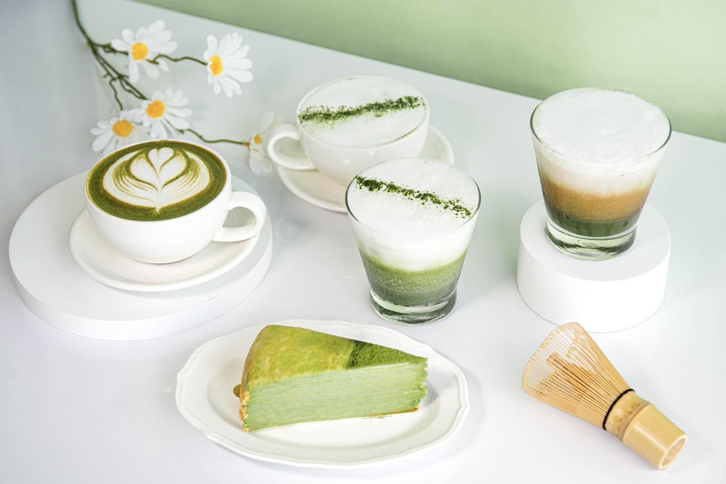 黑RURU CAFE - 黑RURU x 抹茶系列🍵 抹茶的魅力 一吃就愛上💚 全新推出抹茶千層... | Facebook