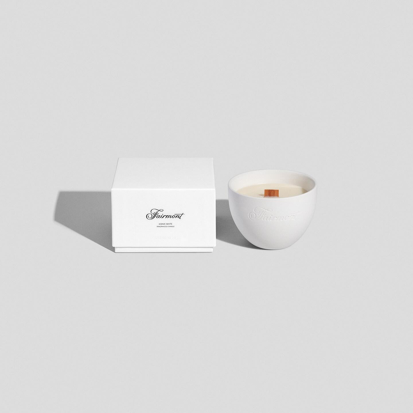 Air - Stay Iconic. Fairmont - Iconic White Scented candle by