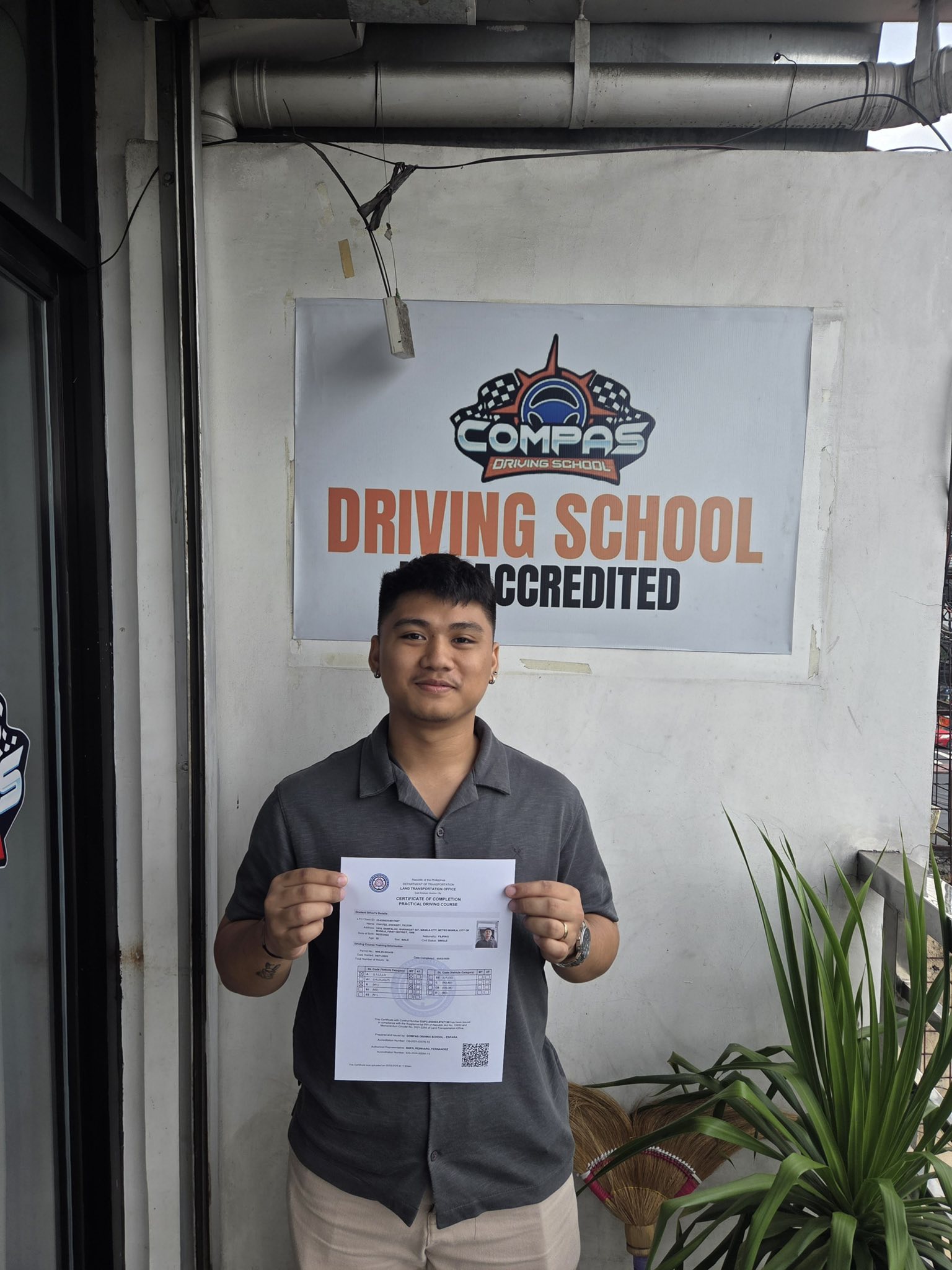 Compas Driving... - Compas Driving School-España,Manila