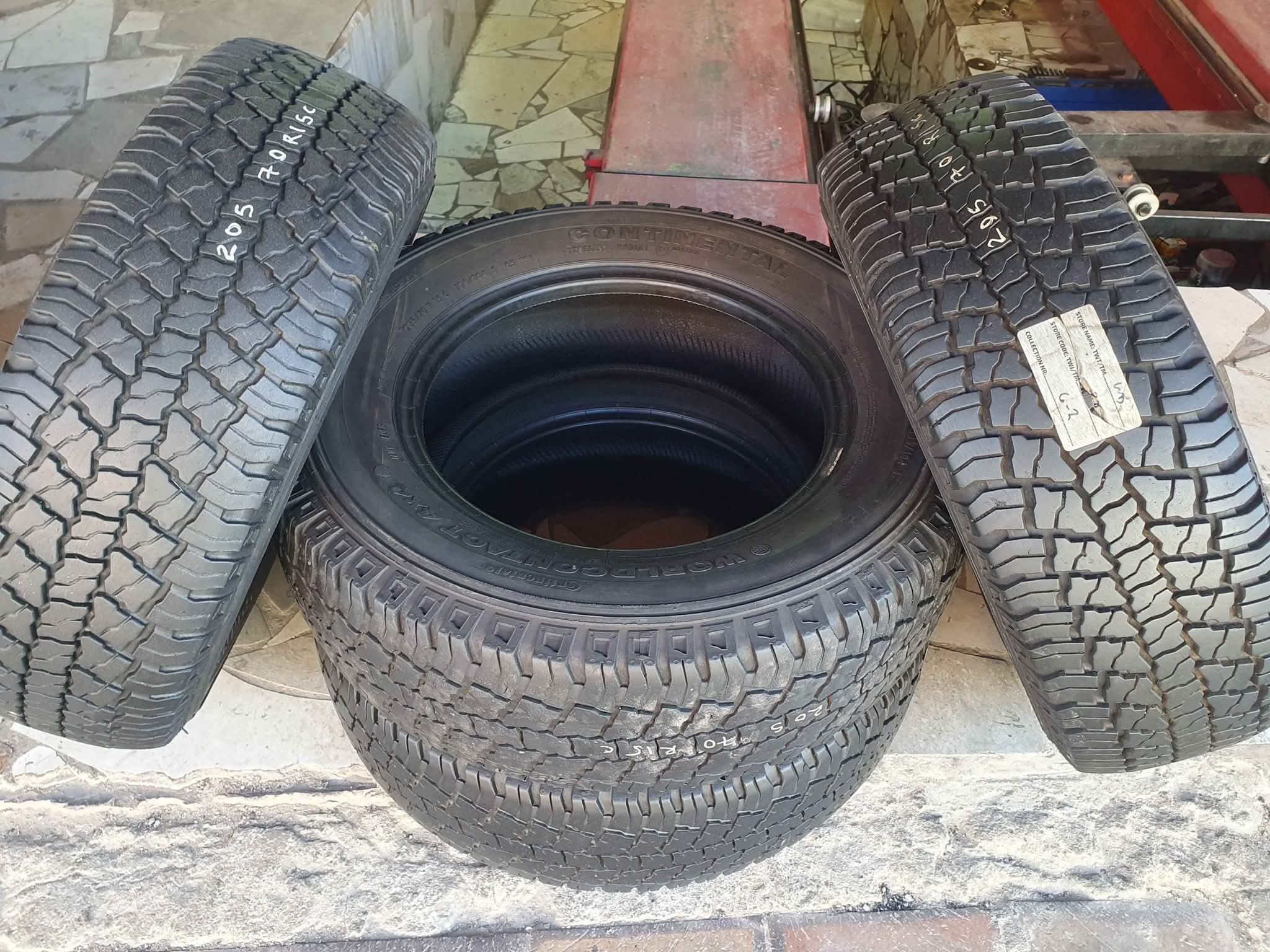 205 70 R15C Continental world contact 4x4 - Car Wheels, Tires & Parts ...