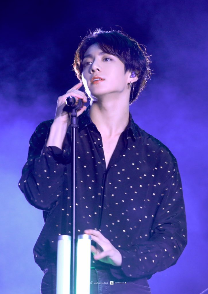 BTS 5th Muster Magic Shop in Busan - JUNGKOOK Cre: Enchanted•JK