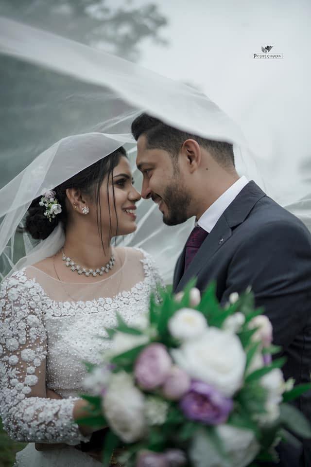 Rini Thomas (@rinyythomass) • Facebook, Connect with friends