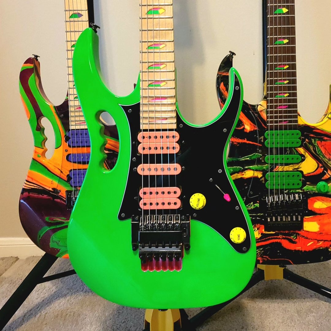 Something new to me but old, and an old but still new. 1990's Ibanez ...