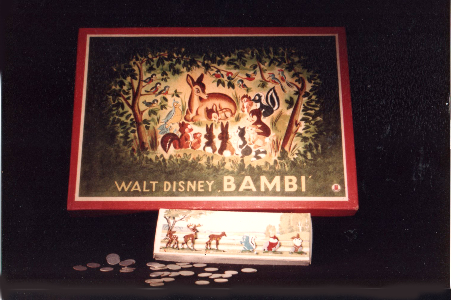 Vintage Disney game set with artwork