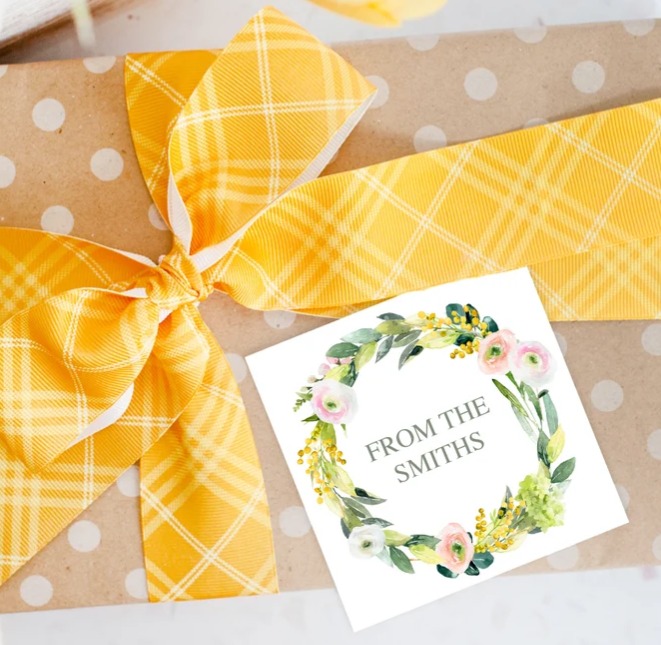 These printable gift tags... - I should be mopping the floor