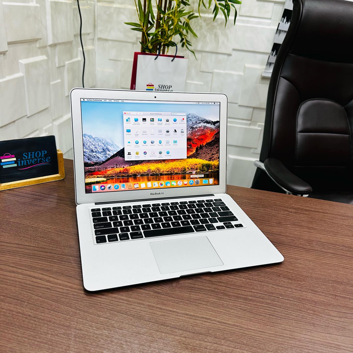 13.3-inch Apple MacBook Air A1369 - Intel Core 2 Duo - 128GB SSD 