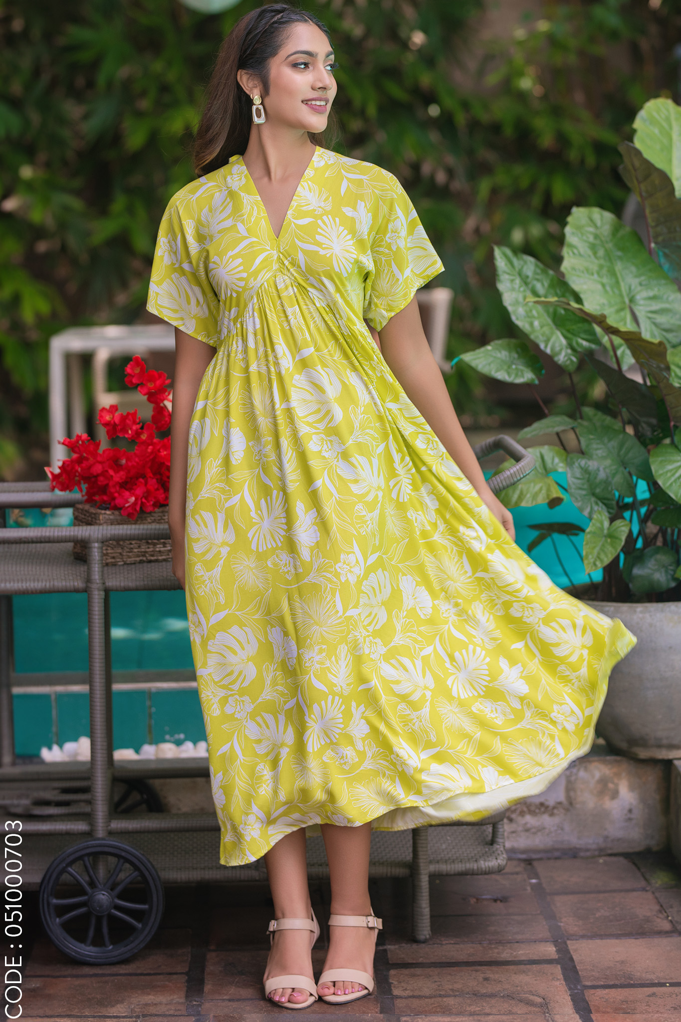ARIELLA LIGHT GREEN DRESS BUY ONLINE : https://tinyurl.com/3vpmb25v