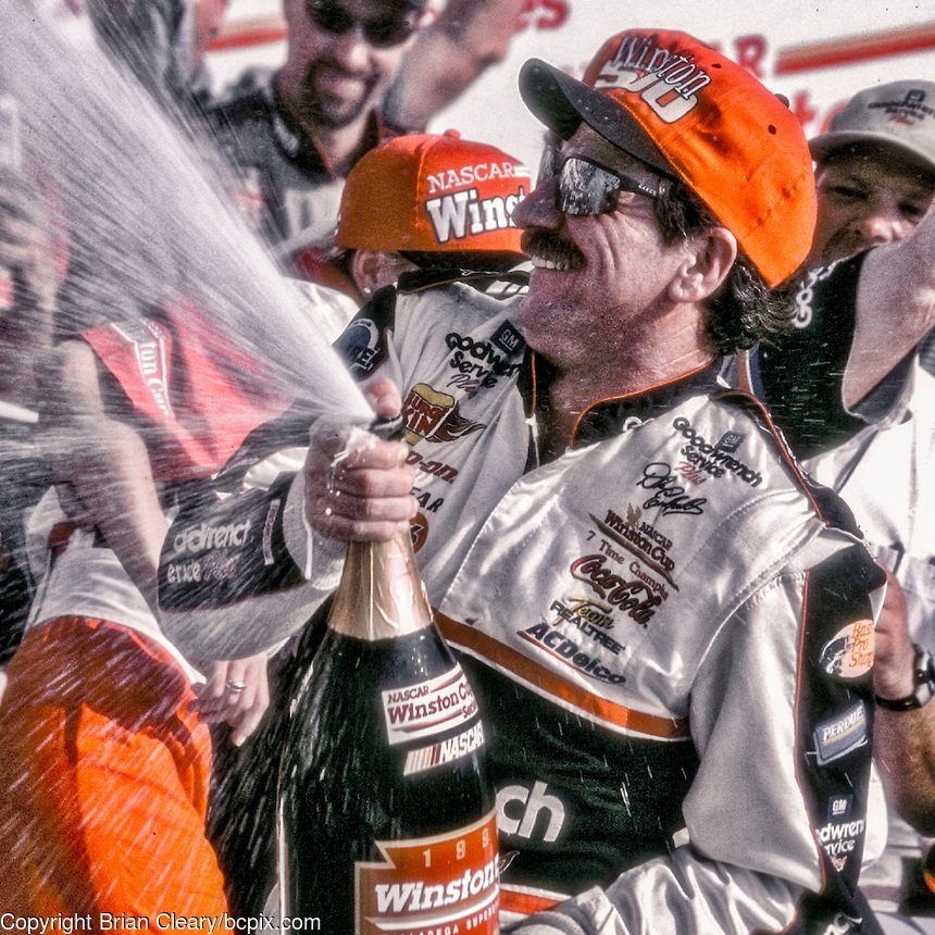 Dale Jarrett wins 1999 Winston Cup championship
