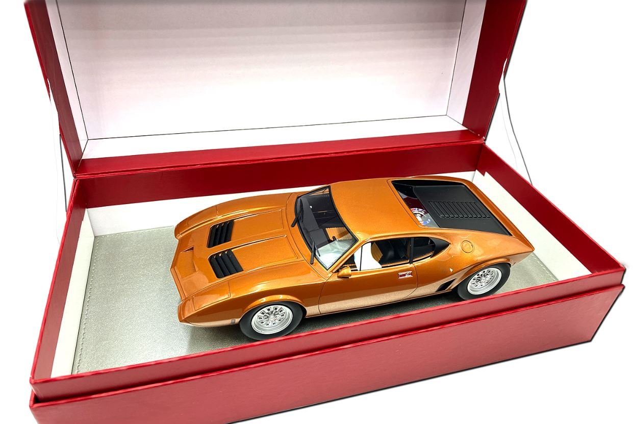 Is the AMC AMX/3 model car available in 1/24-25 scale?