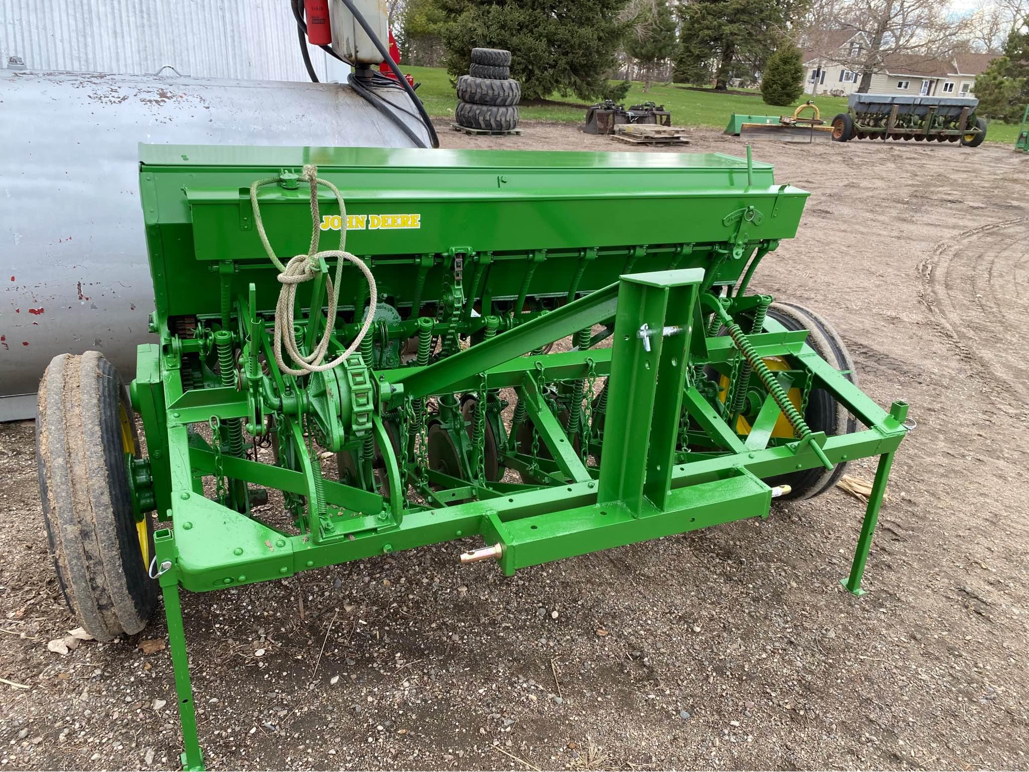 5ft. and. 6 ft John Deere 3 point hitch grain drill food plot planter ...