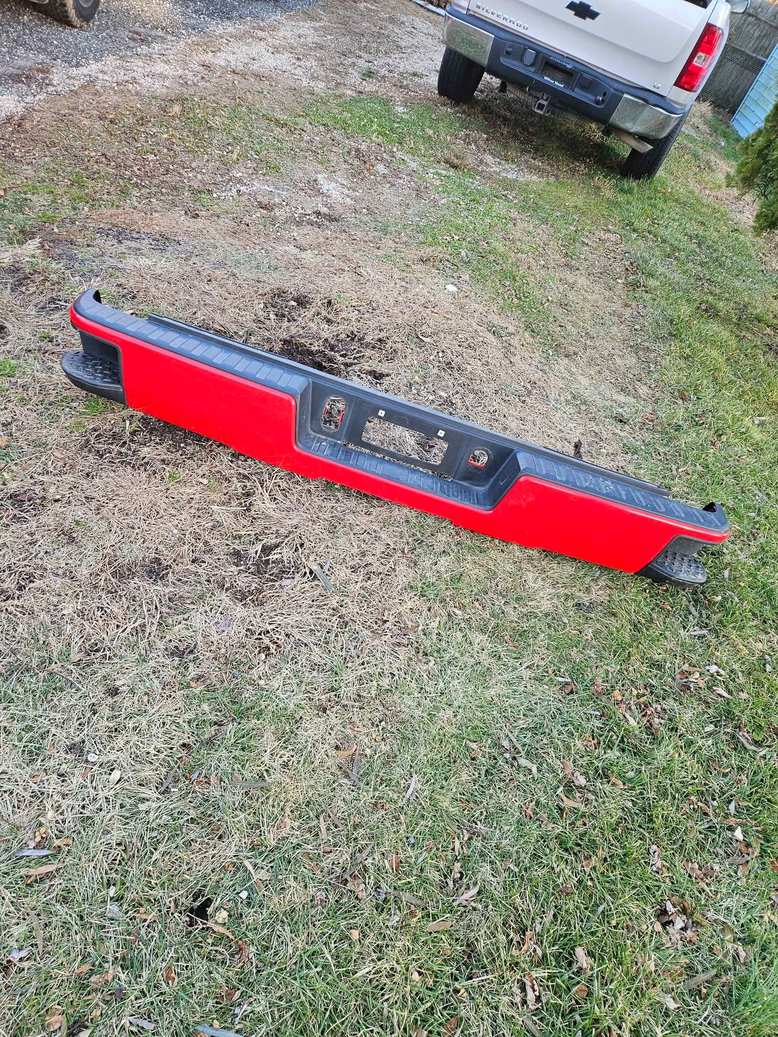 Rear bumper 2016 chevy silverado 1500 - Car Exterior Parts - East