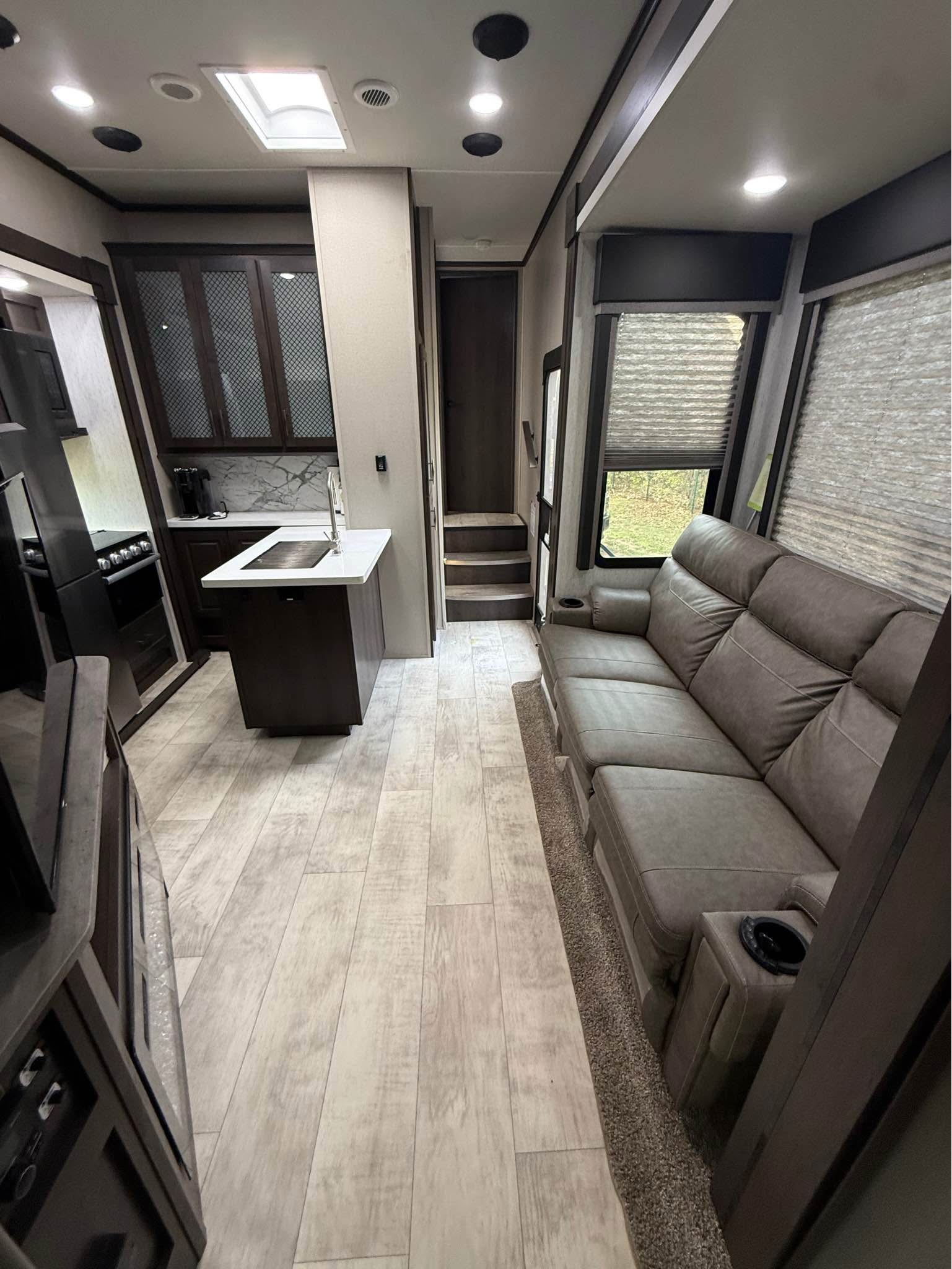 2022 Grand Design Momentum 320g - RVs & Campers - Argyle, Texas ...