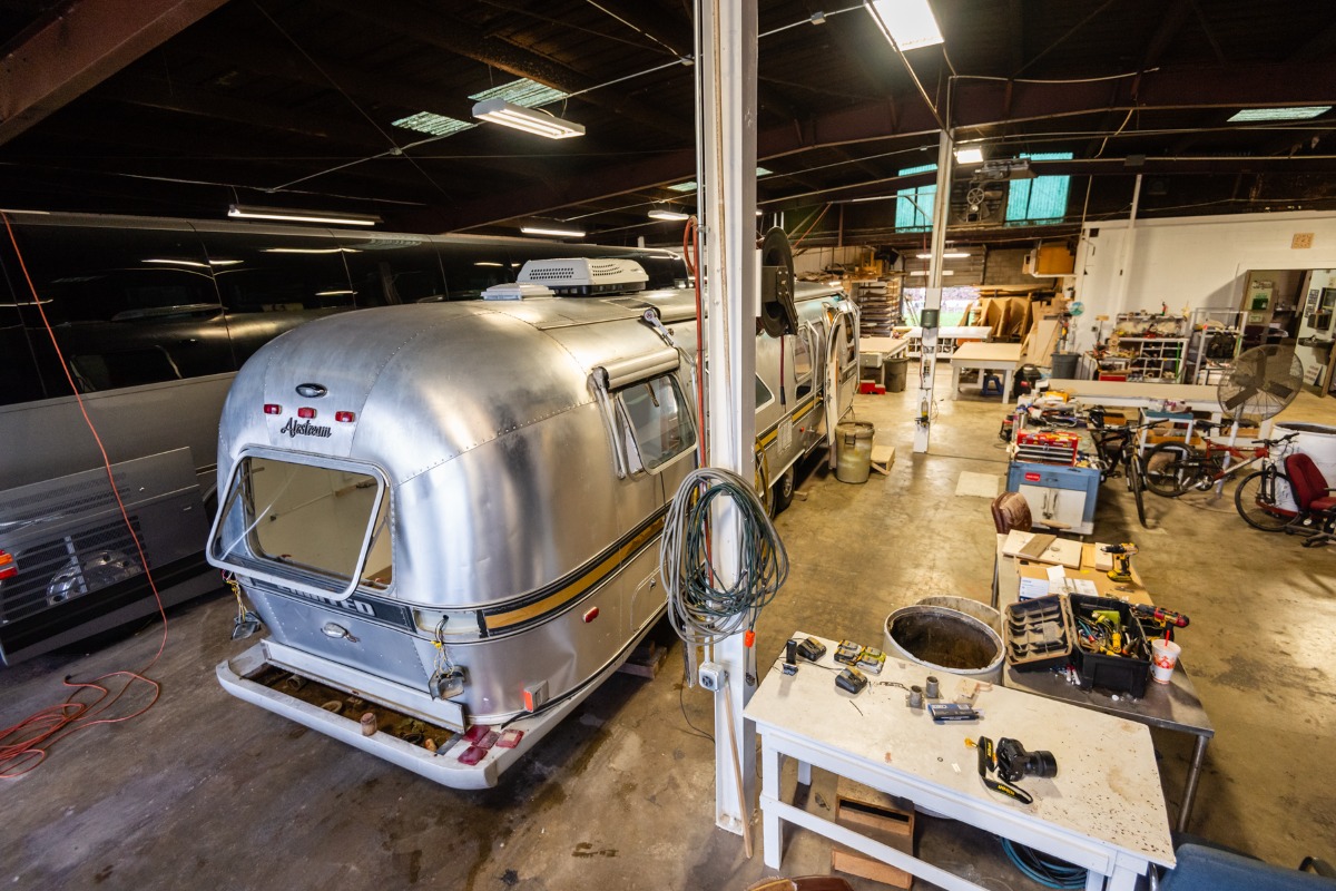 Birmingham Custom Bus, Van and RV Conversions | Midfield AL