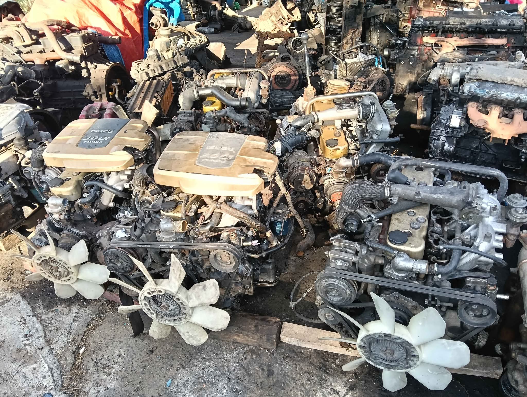 ขายเครื่อง isuzu 4ja 2500 cc 4jh 3000 cc ตัดรถพร้อมใช้งานสนใจ [hidden ...