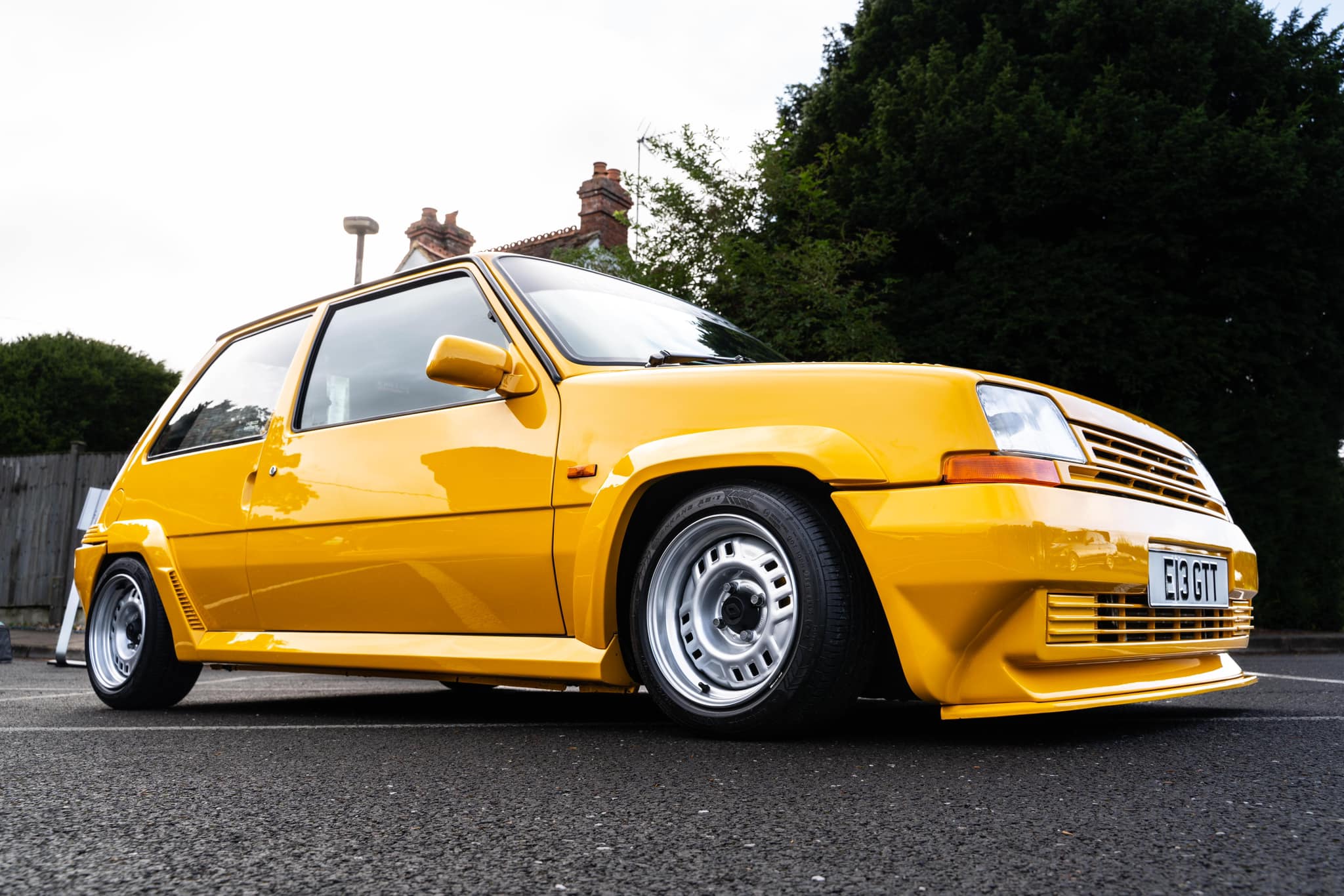 Customs & Classics Car Show... - Customs & Classics Car Show