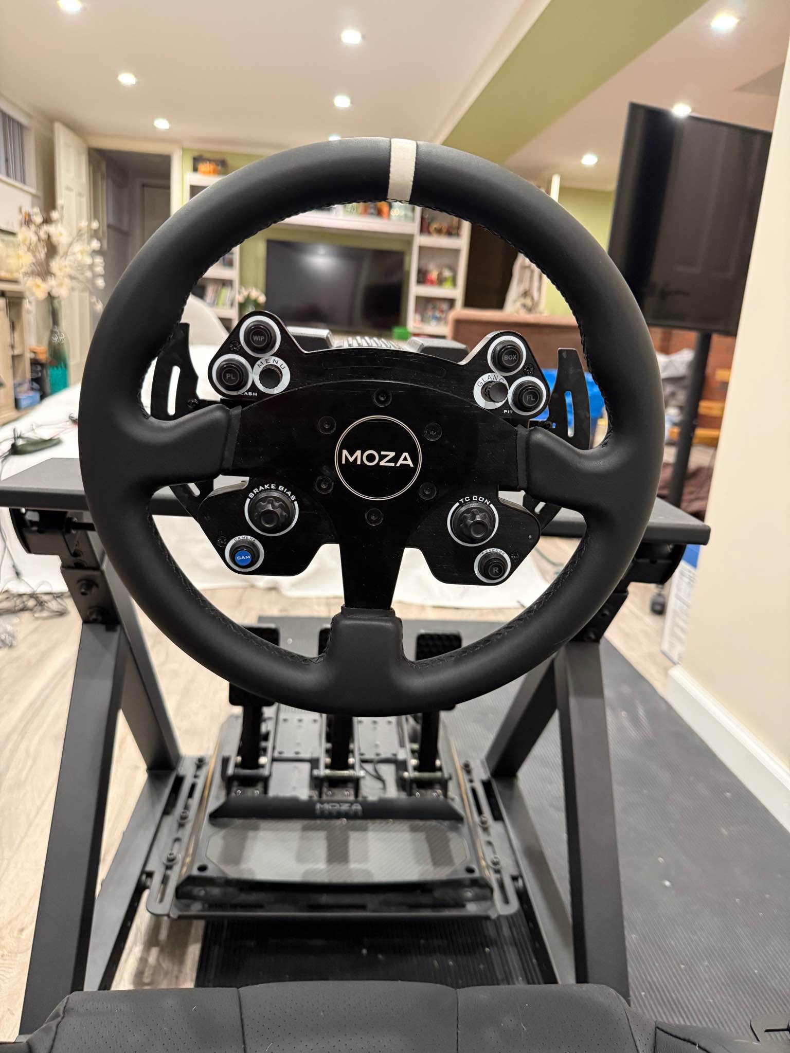 MOZA Sim Racing Rig – R9, CRP2 Pedals, KS & CS V2P Wheels, Shifter ...