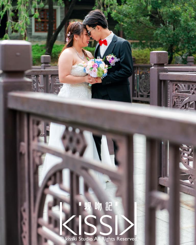Kisski親吻記 - 👰🏻🤵🏽 親吻是如此的甜蜜的原因是因為你吻的是你的愛人吧☺️...