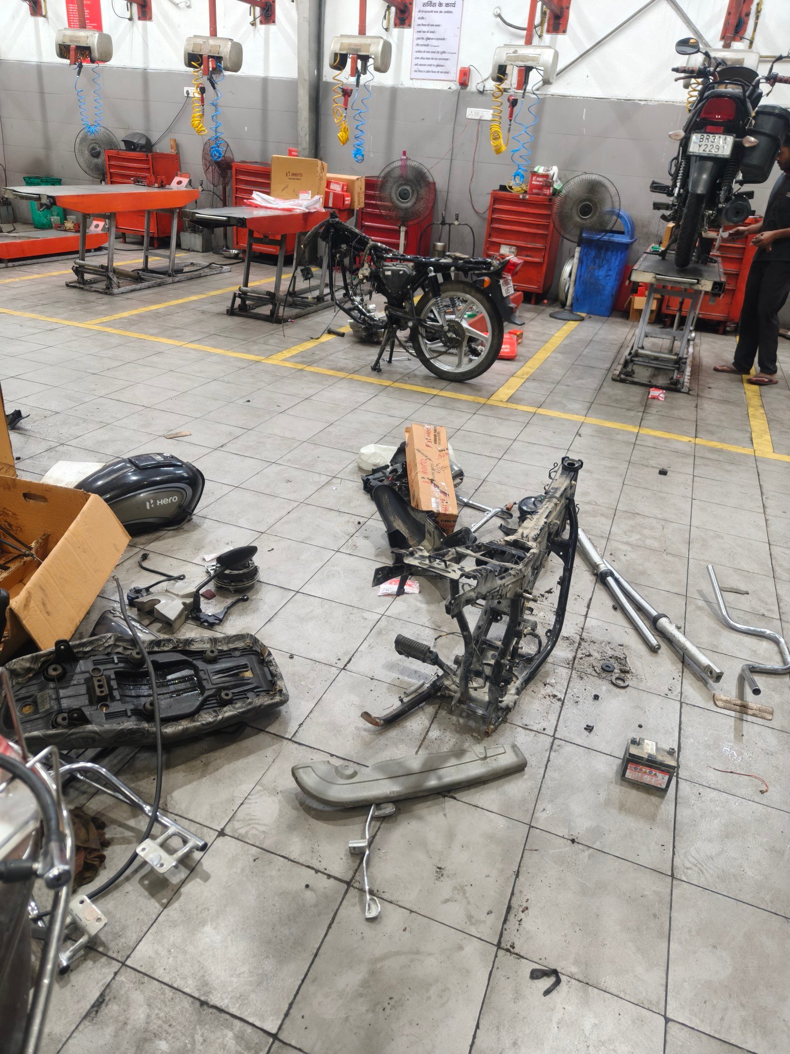mechanic - Hero workshop splendor chechise replacement..👨‍🔧🏍️ # ...