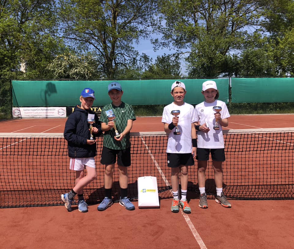 Tennisvereniging LTC Spijkenisse - Maandag 17 juni 2019 - Dag 1 van het ...