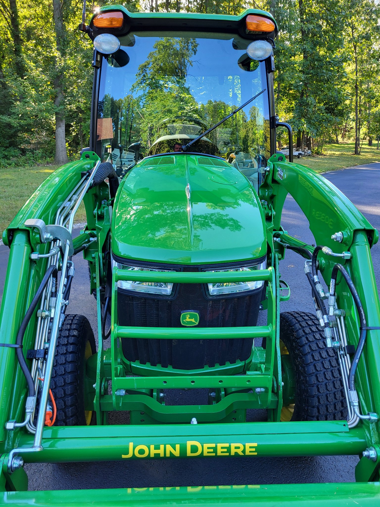 2021 John Deere 3033R 320R Loader 72
