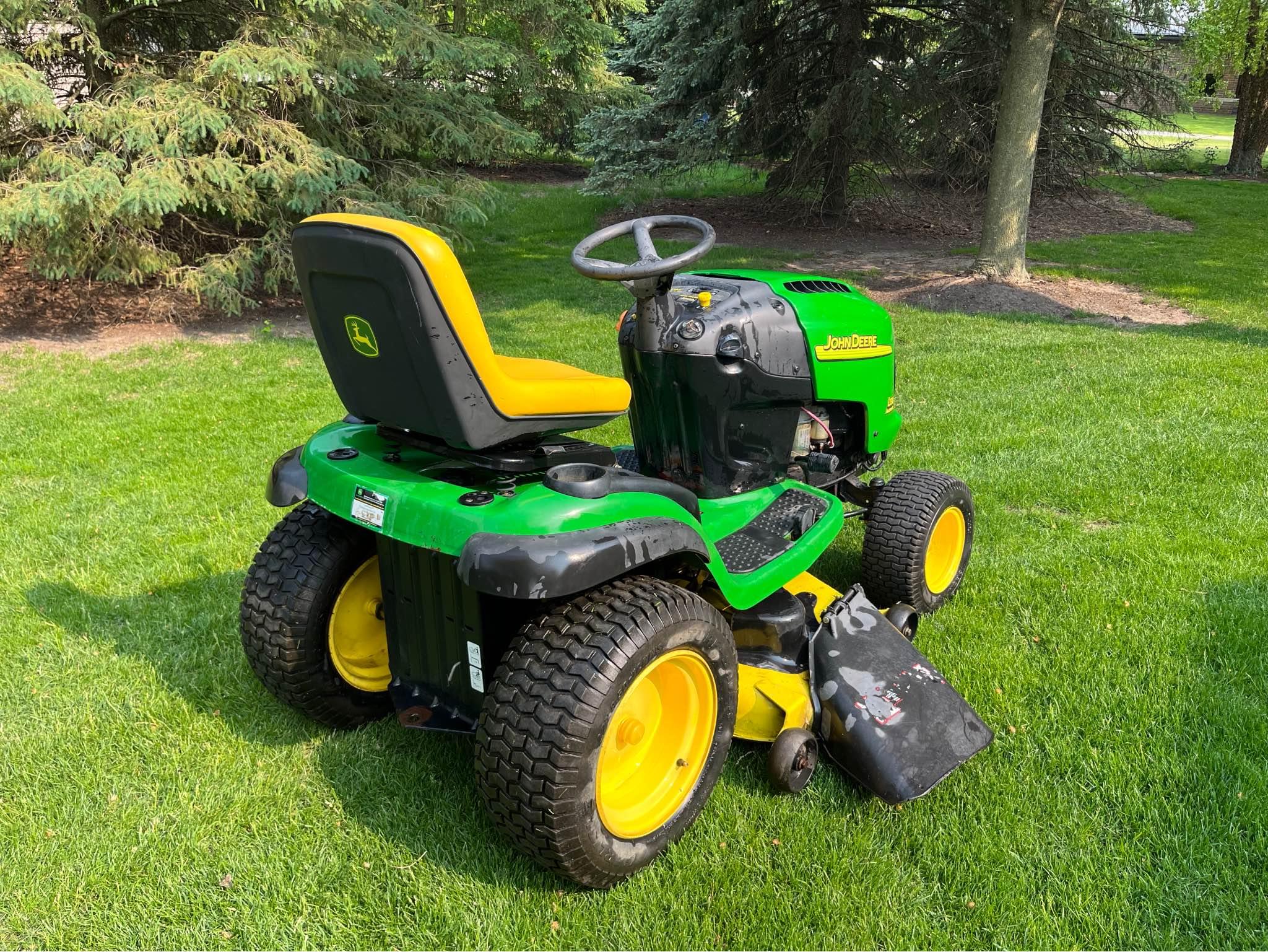 John Deere L130 Riding Lawn mower with a 48 inch deck and Hydrostatic ...