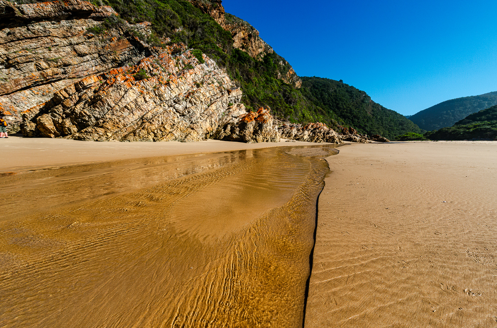 Beeld - 19 April 2025 Om te verstaan die water het vir die sand gesê ...