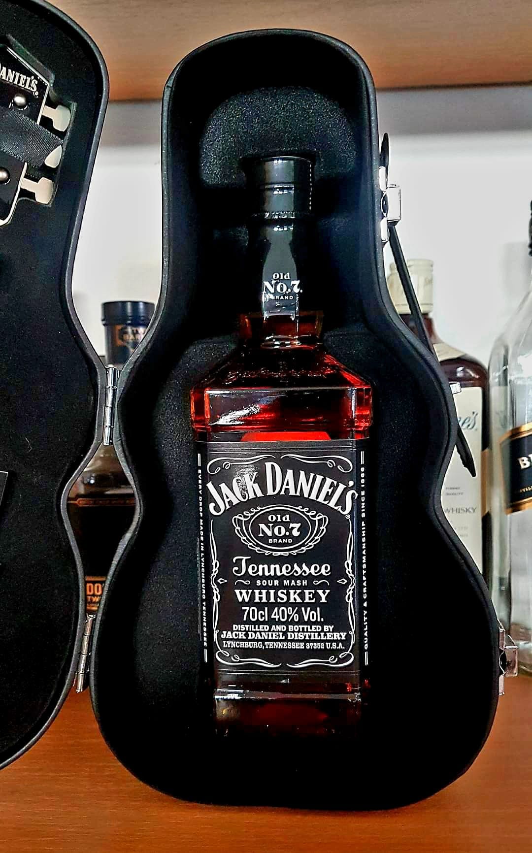 Jim Beam Guitar Case Edition🥃