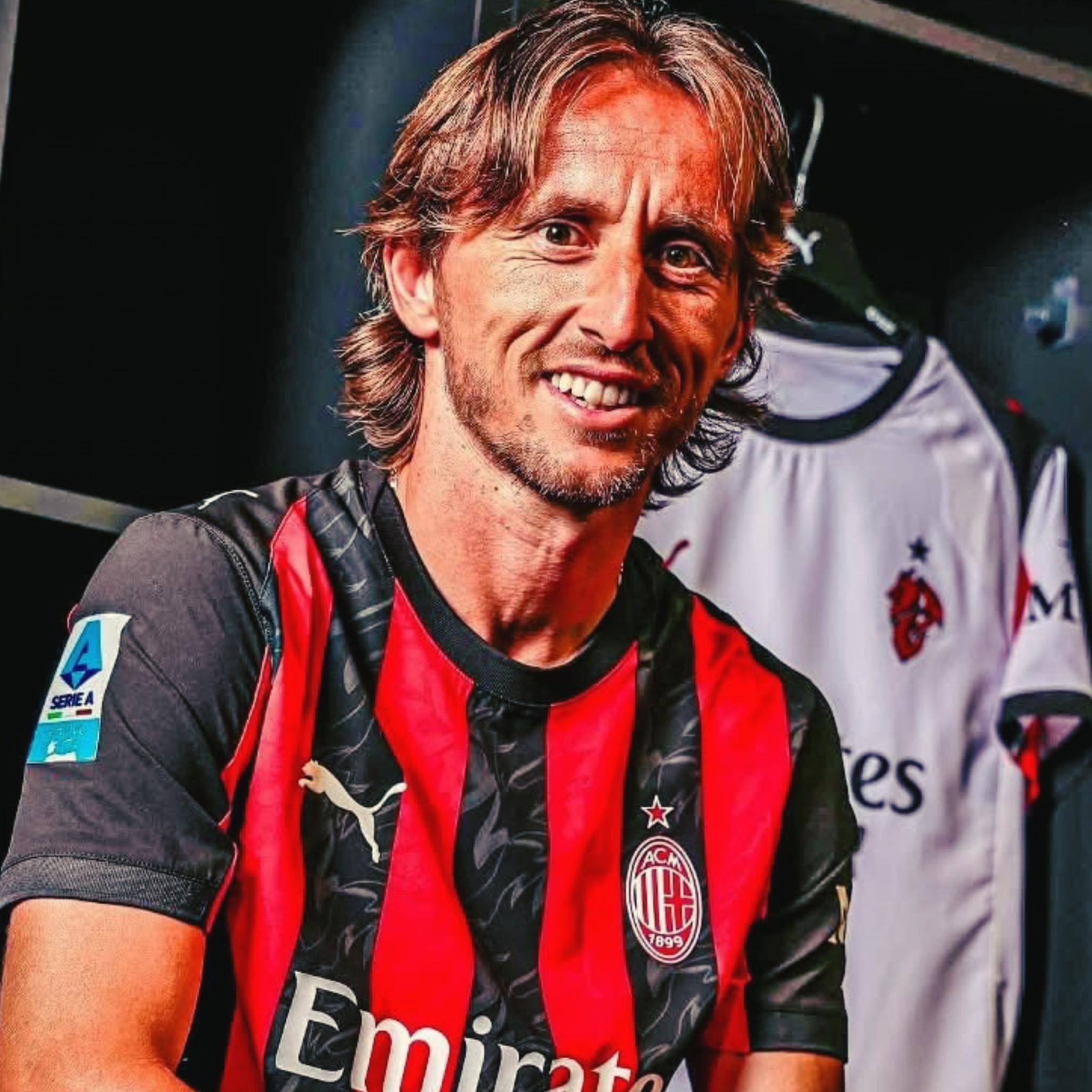 𝗢𝗙𝗙𝗜𝗖𝗜𝗔𝗟: Luka Modrić wears the number 14 shirt with his